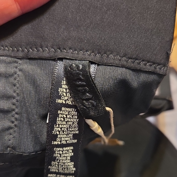 SKIMS Black and Tan Bras NEW! - Picture 5 of 6